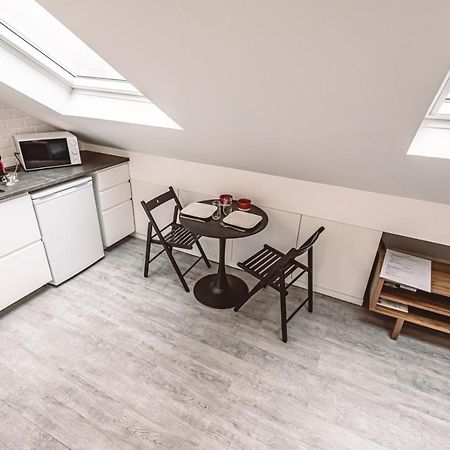 ריימס Le Coquet Logement Climatise Face A La Cathedrale - 3G מראה חיצוני תמונה