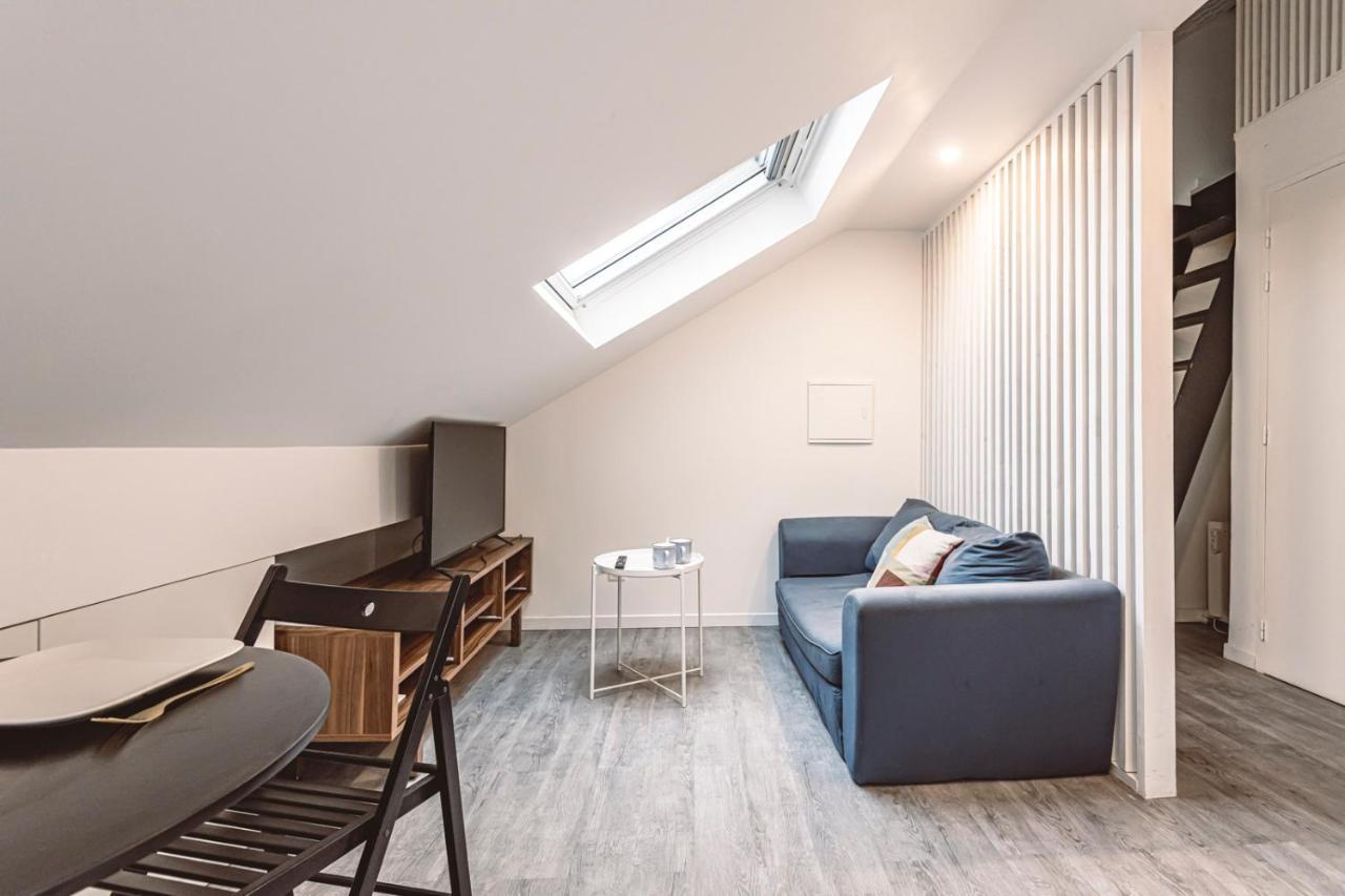 ריימס Le Coquet Logement Climatise Face A La Cathedrale - 3G מראה חיצוני תמונה