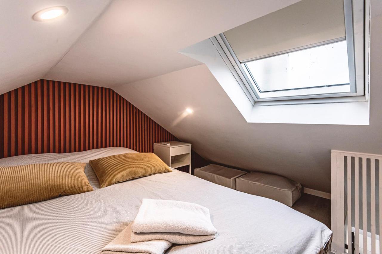 ריימס Le Coquet Logement Climatise Face A La Cathedrale - 3G מראה חיצוני תמונה