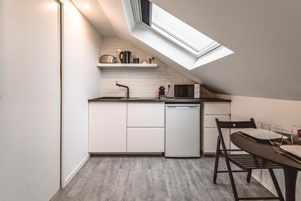 ריימס Le Coquet Logement Climatise Face A La Cathedrale - 3G מראה חיצוני תמונה